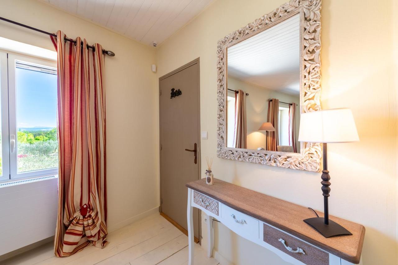 Maison D'Hotes Les Caroubiers Montségur-sur-Lauzon 外观 照片