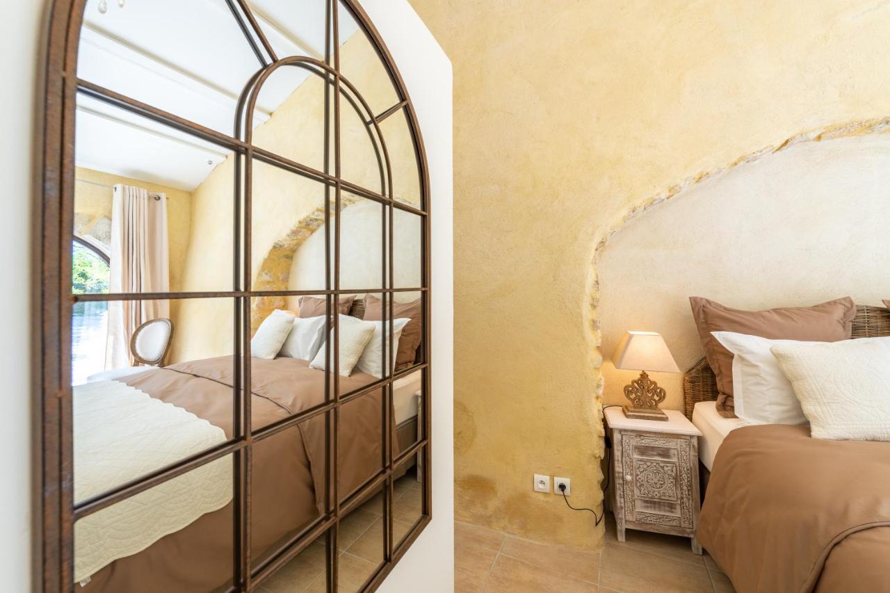 Maison D'Hotes Les Caroubiers Montségur-sur-Lauzon 外观 照片