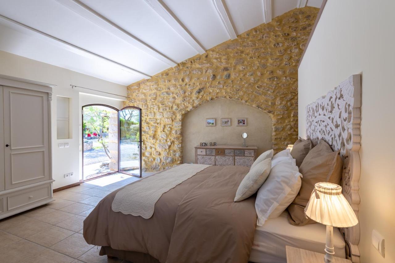 Maison D'Hotes Les Caroubiers Montségur-sur-Lauzon 外观 照片